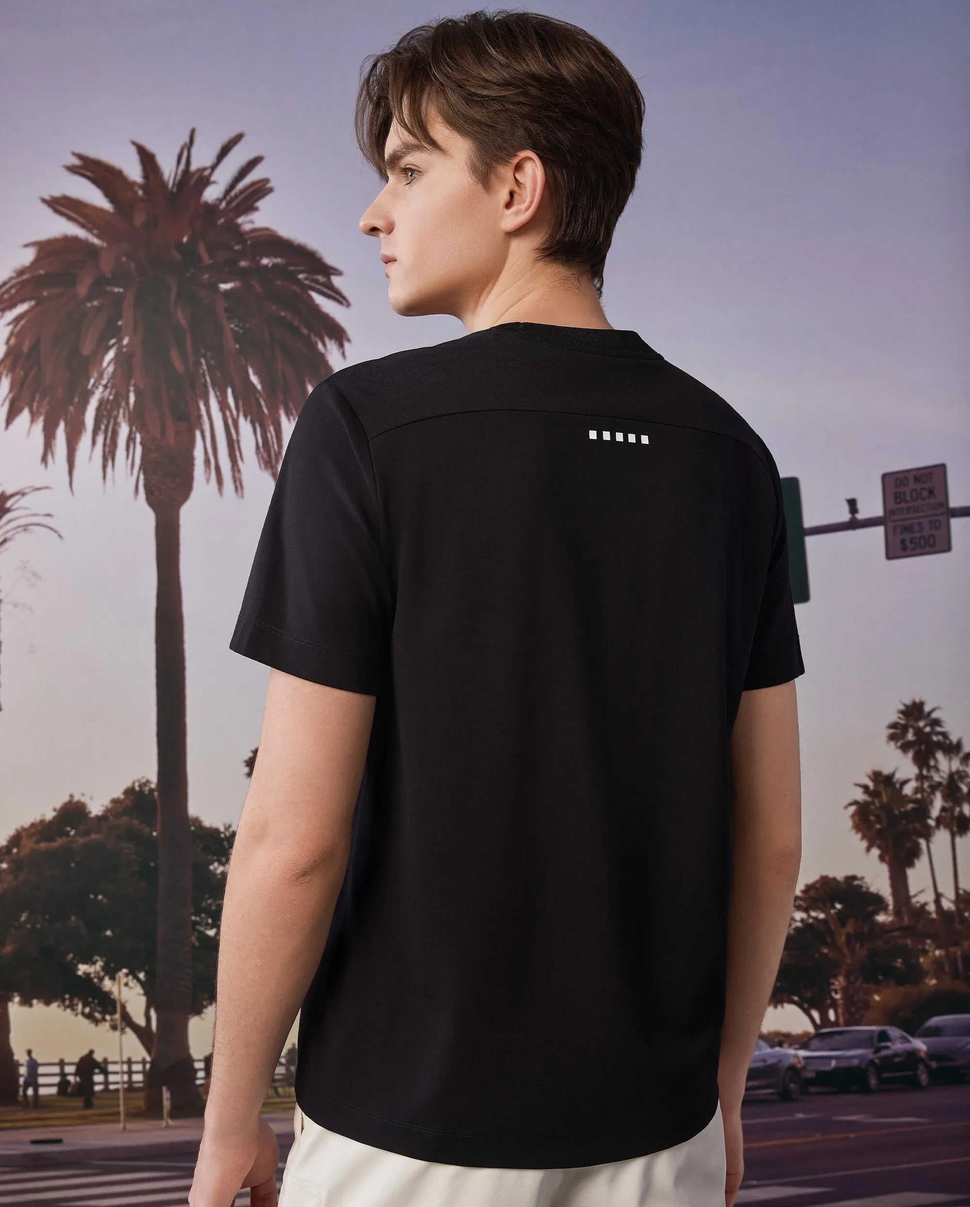 109876-008 | MEN'S K-SWISS LOGO T-SHIRT | BLACK