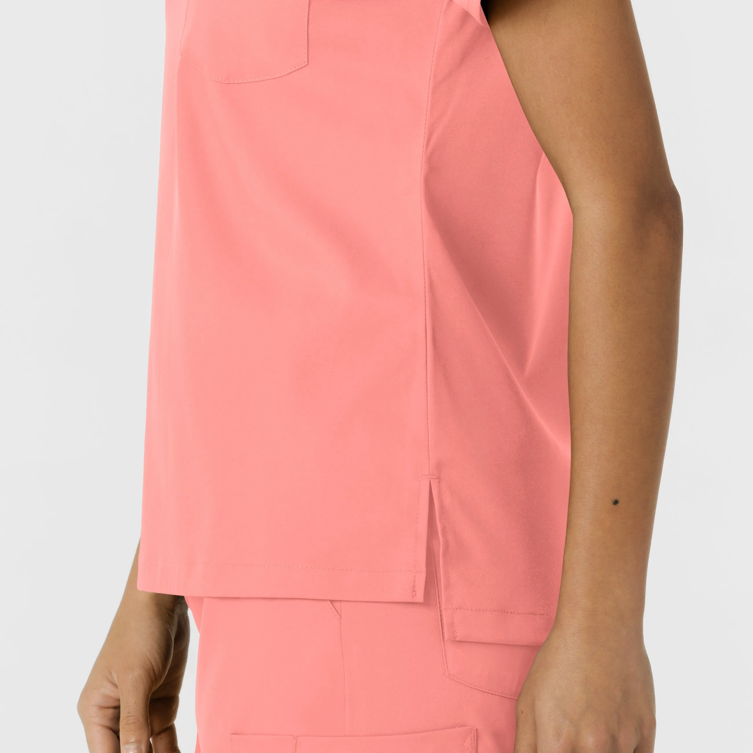 Boundless Women's Classic Crew Neck Scrub Top - Paradise Pink