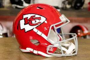 Kansas City Chiefs Riddell Speed Display Helmet - 1963-1973 Throwback