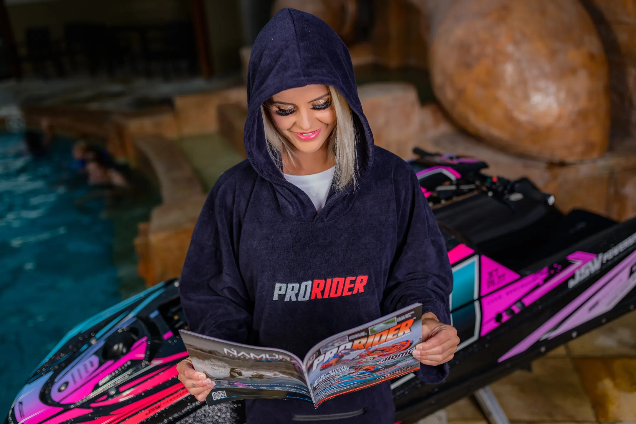 Pro Rider Towel Poncho Classic Black