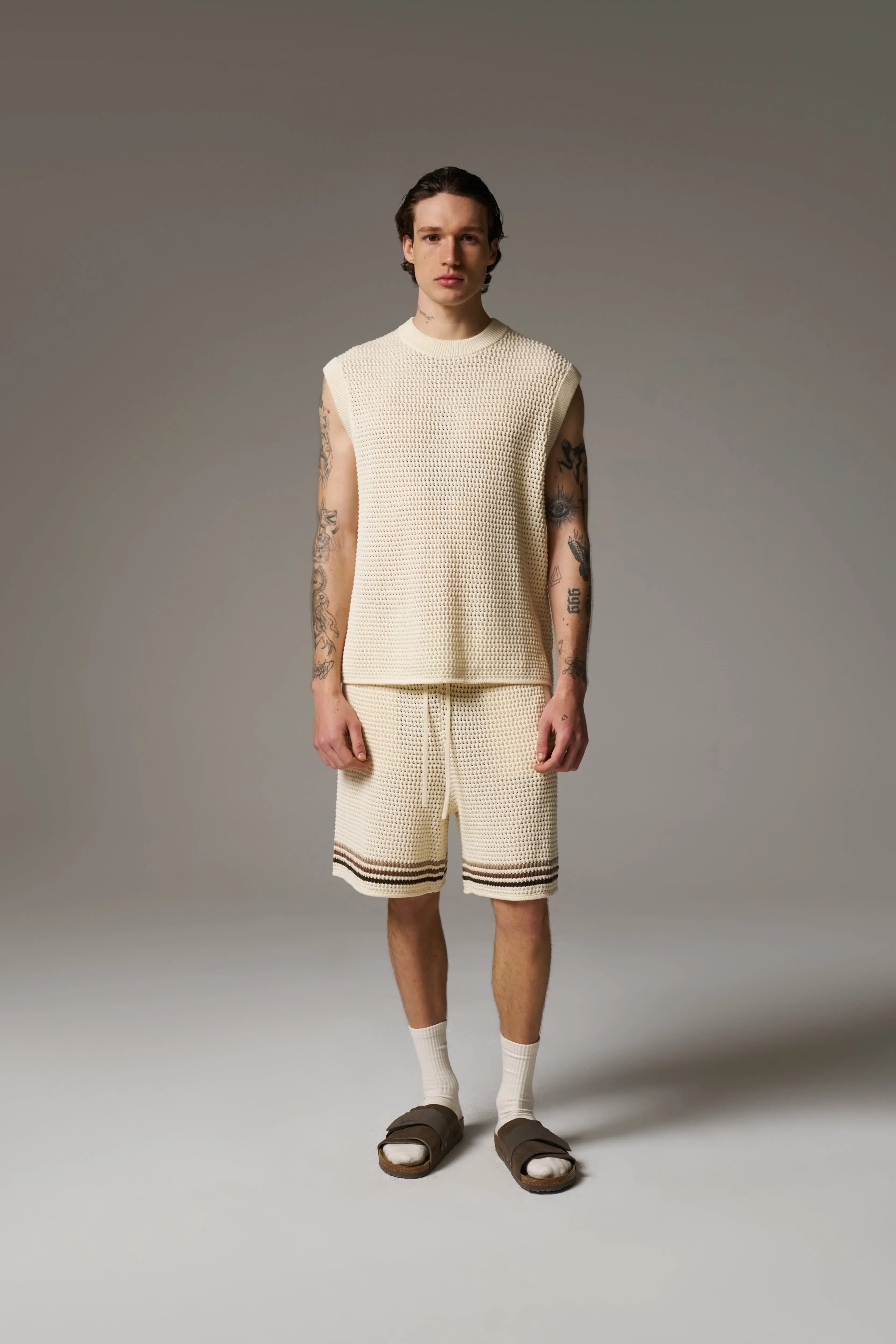 STRIPE CROCHET KNIT VEST - OFF WHITE
