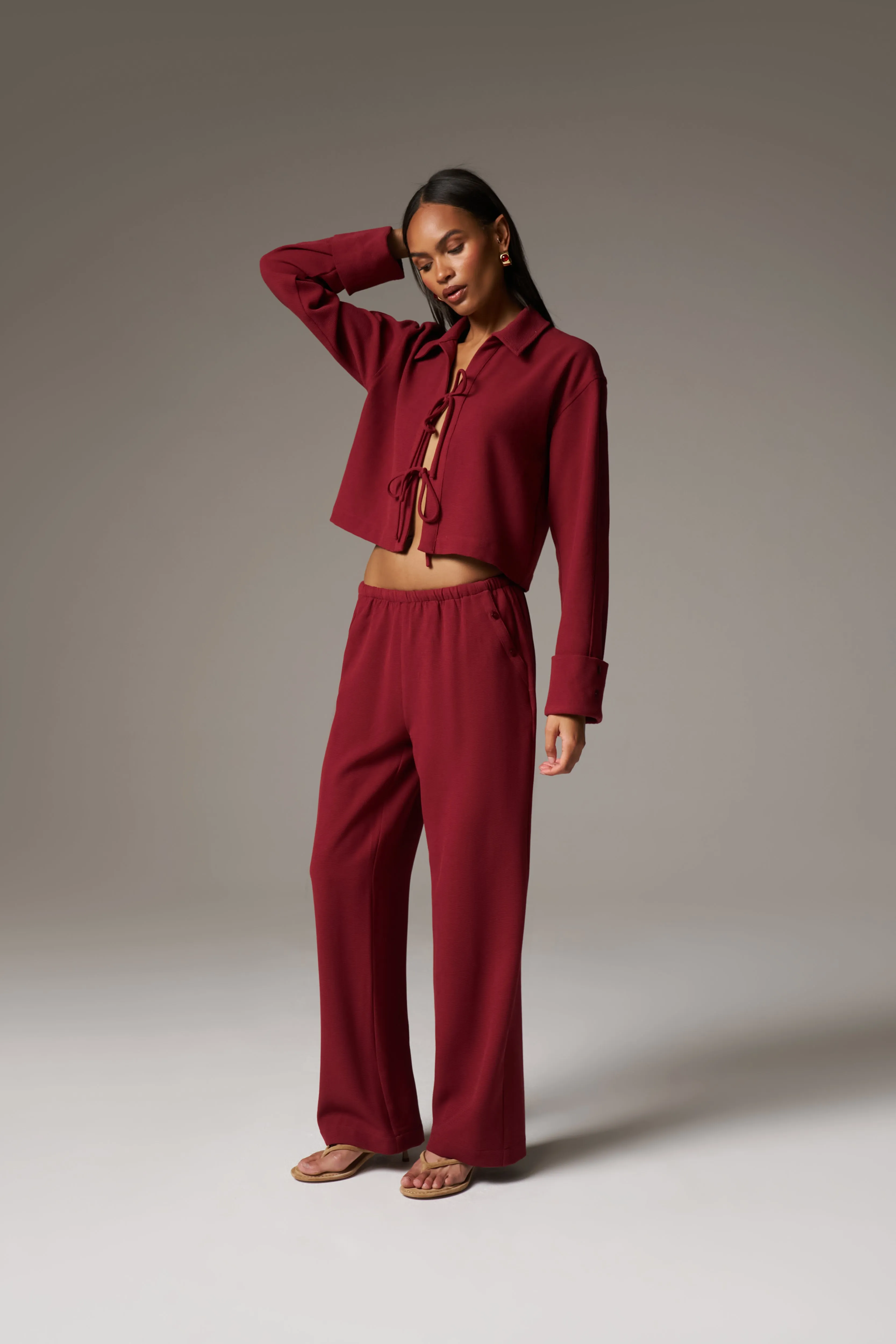 TEXTURED LINEN TIE FRONT SHIRT - BURGUNDY